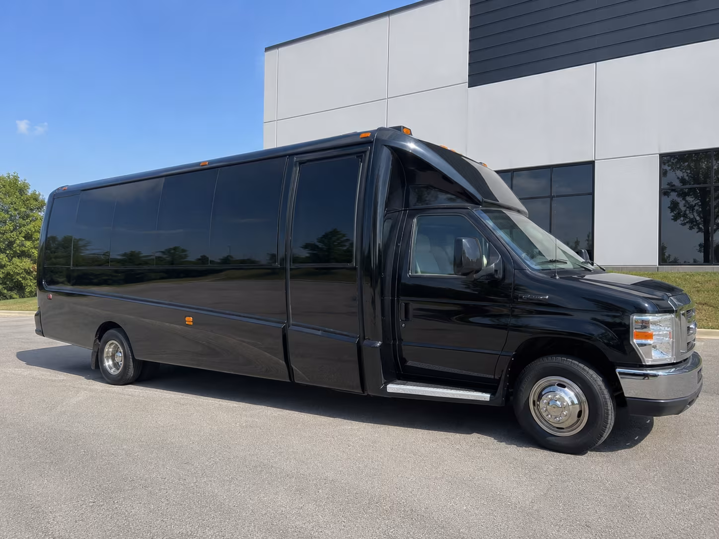 bachelorette party buses from renton through woodinville s wineries